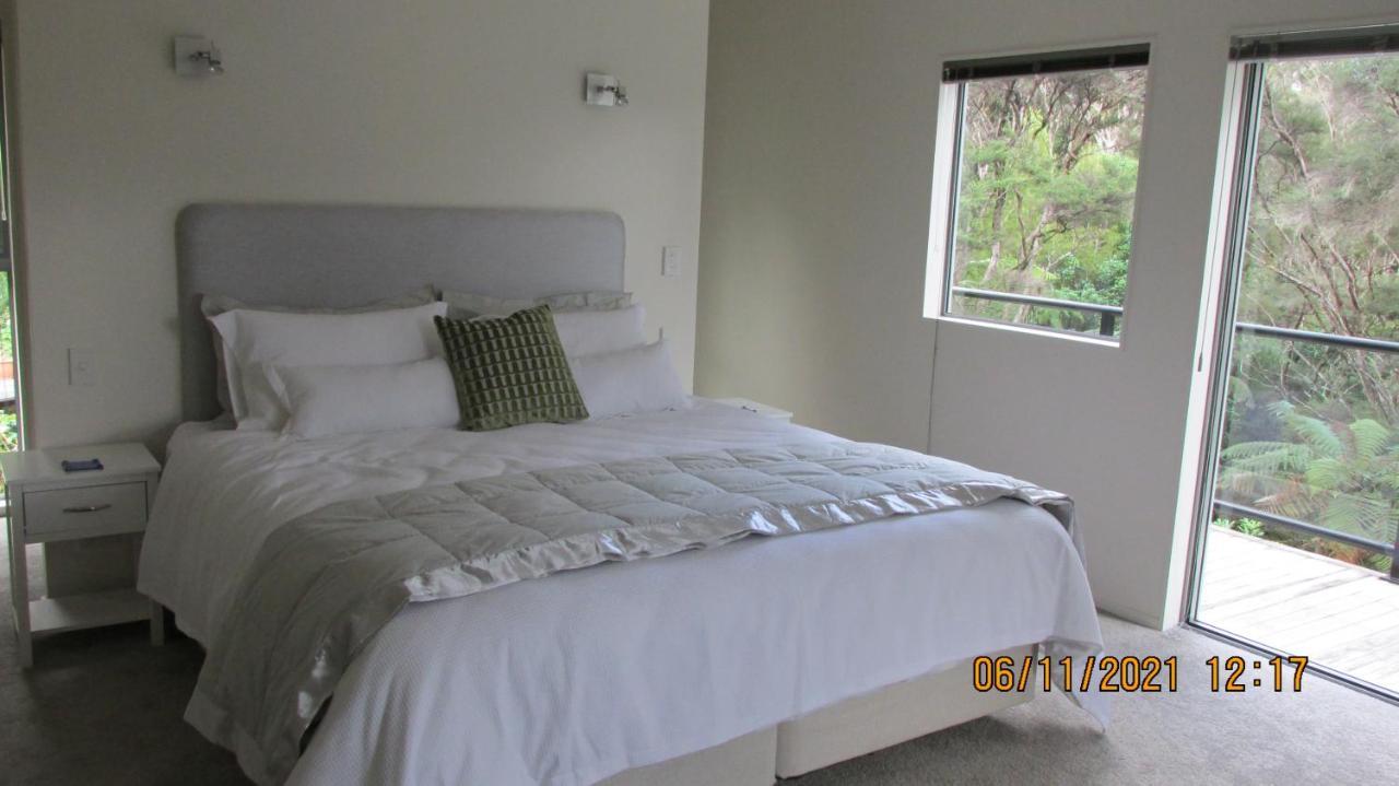 Fantail River Lodge Haruru Habitación foto